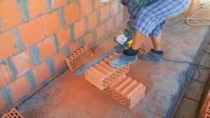 Выбираем инструменты для резки кирпича