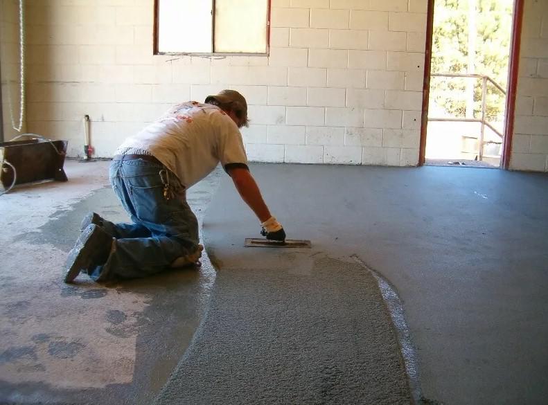 Как рассчитать расход цементно-песчаной смеси М150 на 1 м² стяжки и кладки?