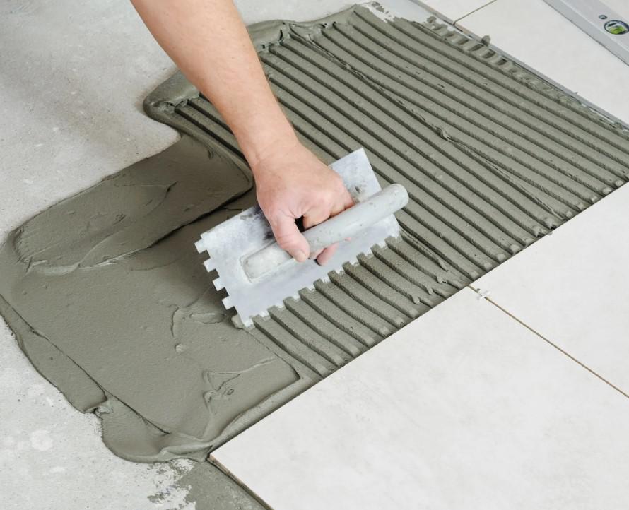 Как выбрать плиточный клей для профессионального применения